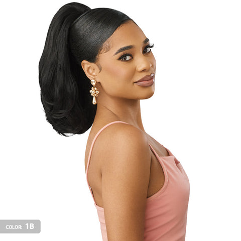 Outre Pretty Quick Drawstring Ponytail - BECK Outre Pretty Quick Drawstring Ponytail - BECK