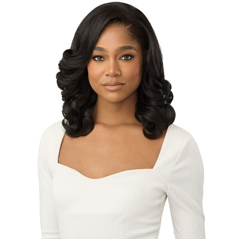 Outre Quick Weave Half Wig - MAHIKA Outre Quick Weave Half Wig - MAHIKA