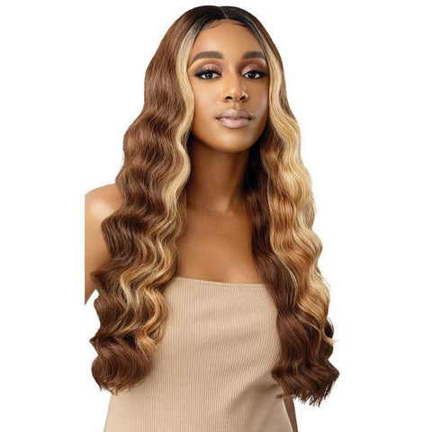 Outre Lace Front Synthetic HD Transparent Lace Front Wig - Arlena 26"