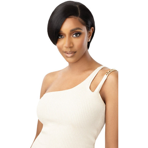 Outre Perfect Hairline HD 13x4 Transparent Synthetic Lacefront Wig - Luxy