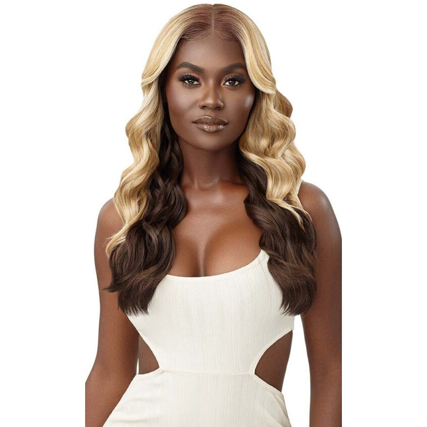 Outre Perfect Hairline 13x6 HD Lace Front Wig - Freya